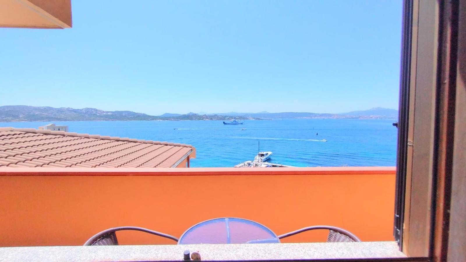 Appartamentino Panoramico...Con Finestra Sul Mare! La Maddalena  Exterior photo