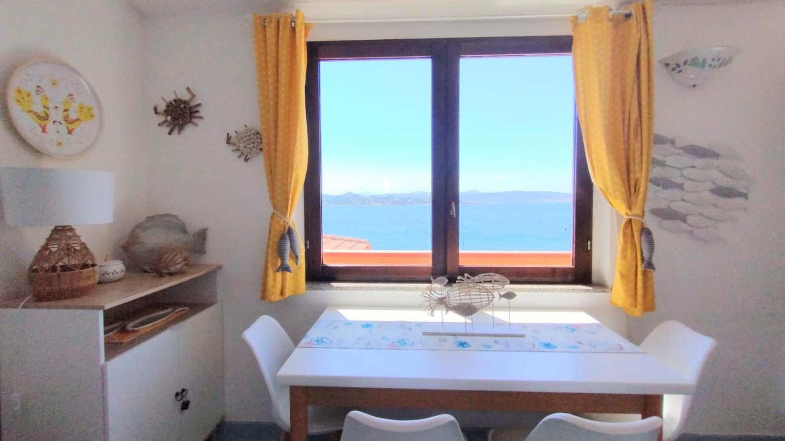 Appartamentino Panoramico...Con Finestra Sul Mare! La Maddalena  Exterior photo